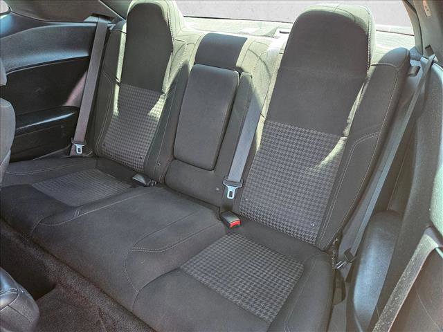 Used 2016 Dodge Challenger SXT RWD image 22