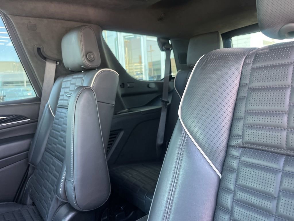 Used 2023 Cadillac Escalade V image 18