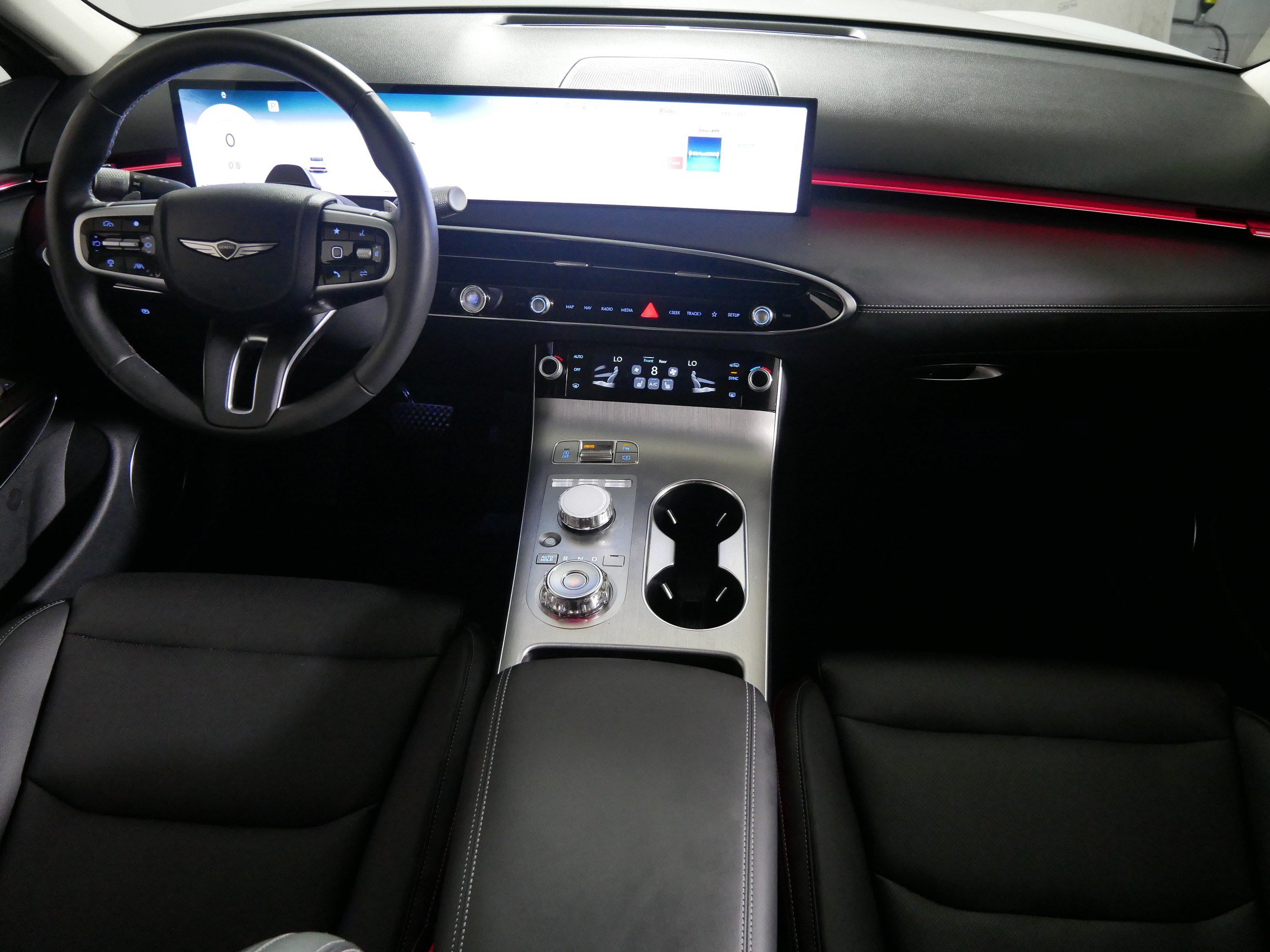 Certified 2026 Genesis GV70 2.5T Select AWD/4WD image 10
