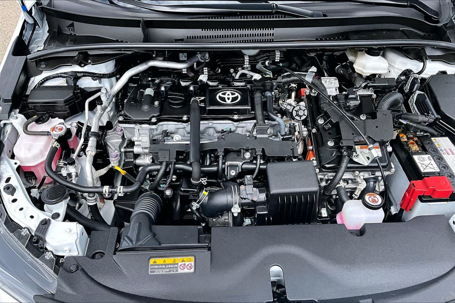 Certified 2025 Toyota Corolla SE FWD image 31