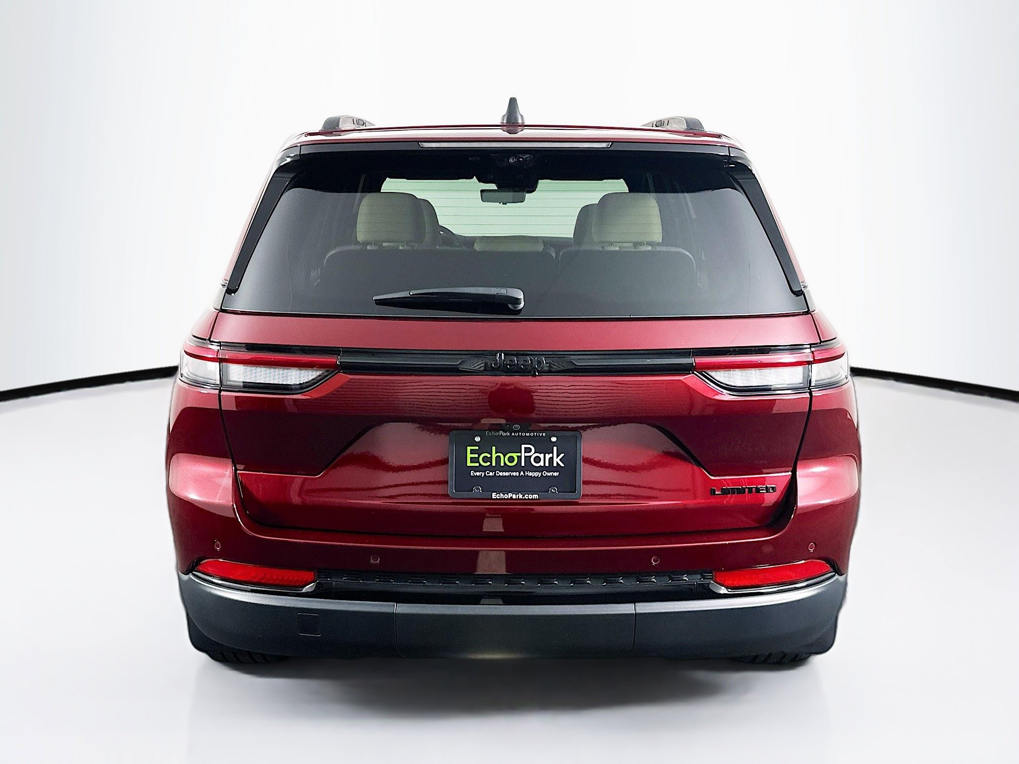 Used 2023 Jeep Grand Cherokee Limited w/ Luxury Tech Group II RWD image 7