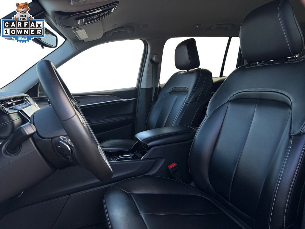 Used 2023 Jeep Grand Cherokee L Limited AWD/4WD image 9
