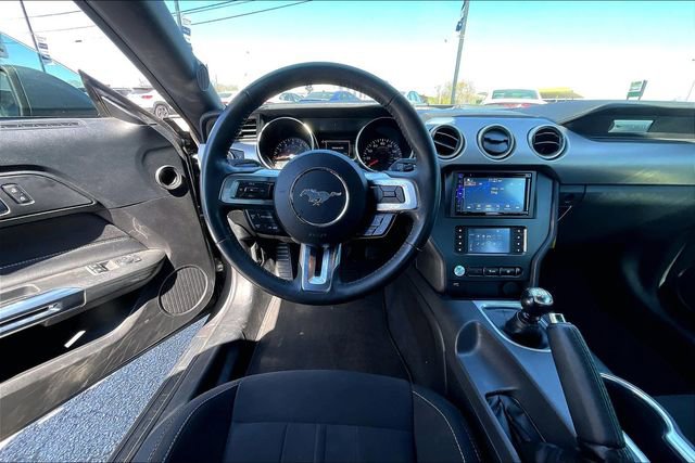 Used 2022 Ford Mustang GT RWD image 8