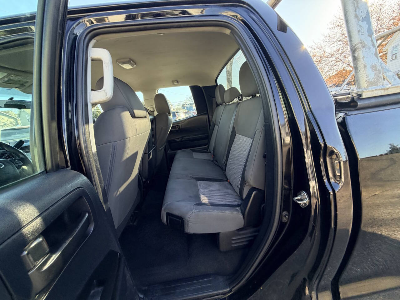 Used 2014 Toyota Tundra SR AWD/4WD image 27