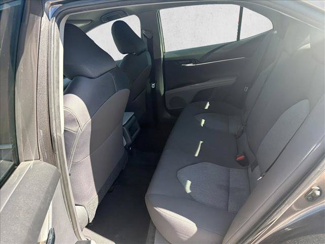 Used 2020 Toyota Camry LE FWD image 18