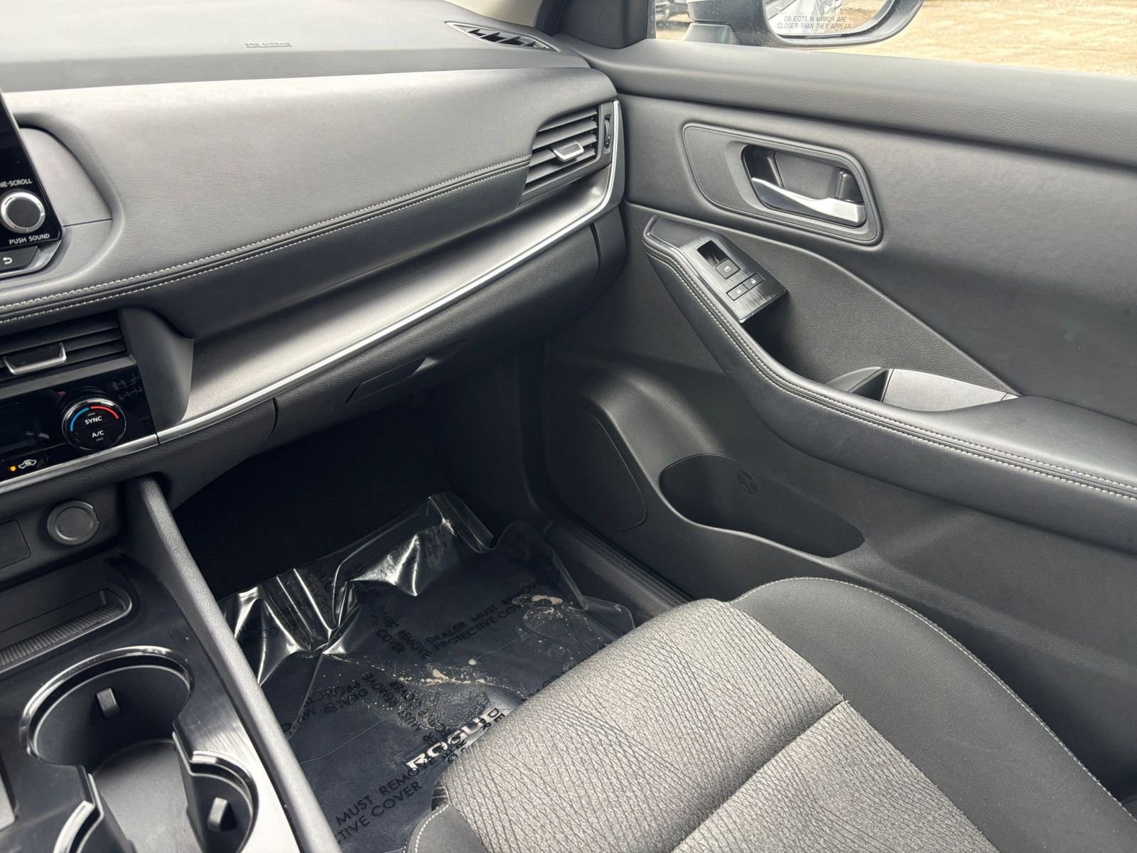 Used 2025 Nissan Rogue SV AWD/4WD image 37