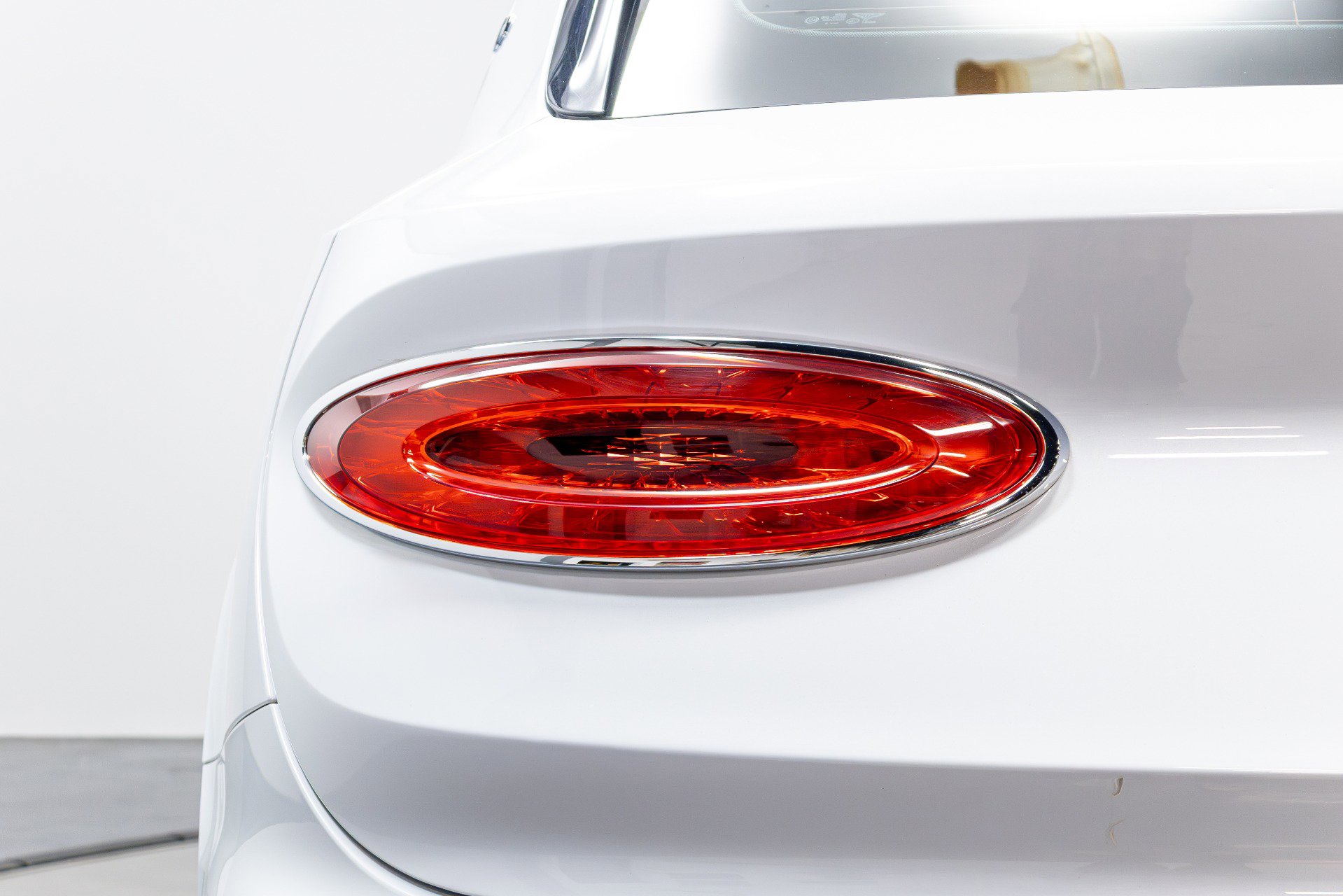 Used 2021 Bentley Bentayga w/ First Edition Specification image 59