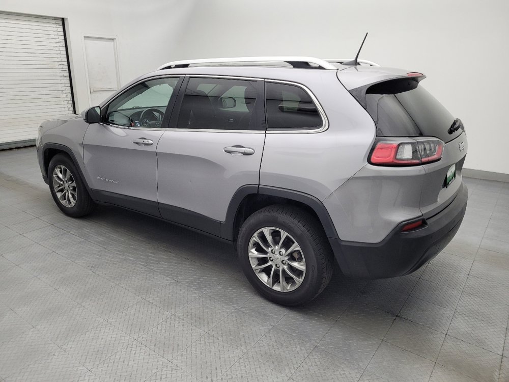 Used 2021 Jeep Cherokee Latitude Plus w/ Sun & Sound Group FWD image 3