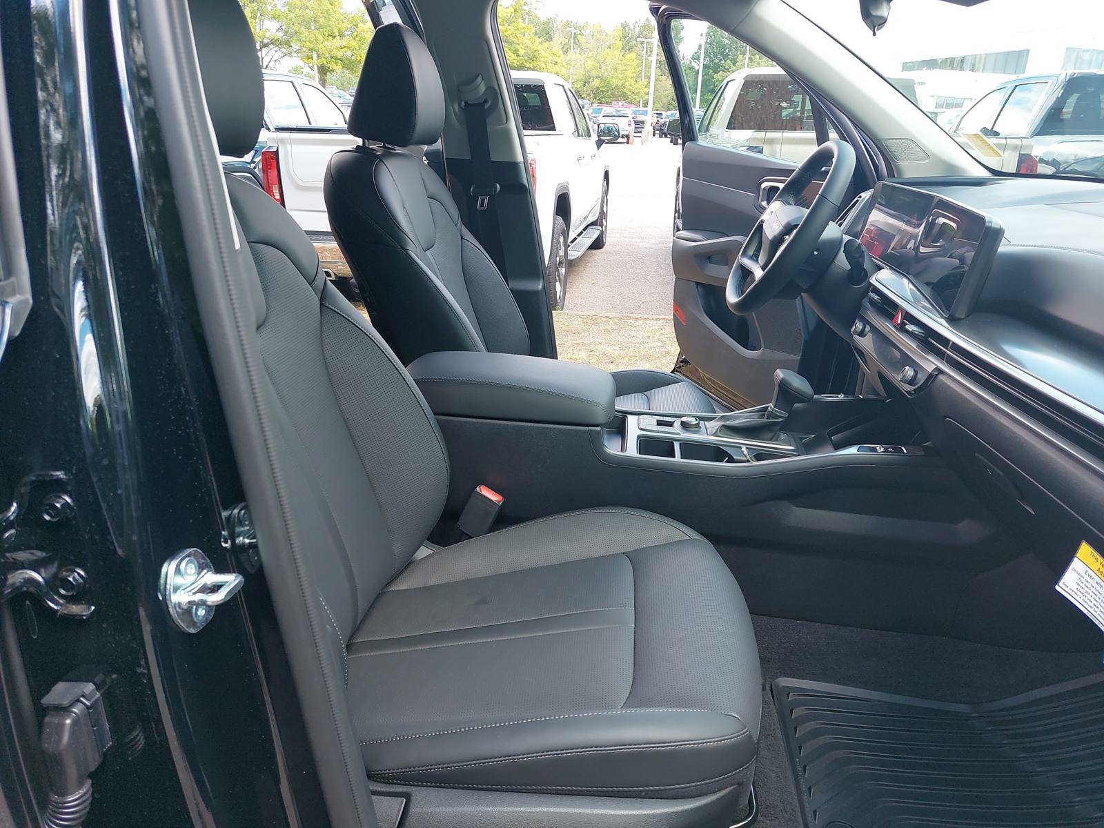 New 2026 Kia Sorento S FWD image 10