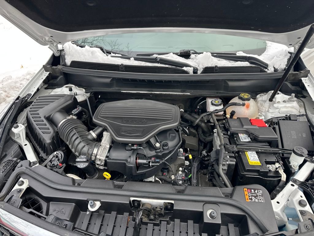 Certified 2023 Cadillac XT5 Premium Luxury w/ LPO, Floor Liner Package image 36