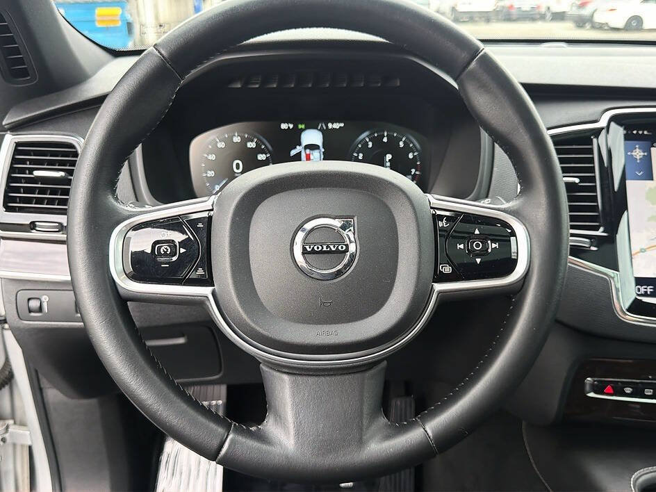 Used 2017 Volvo XC90 T6 Momentum w/ Vision Package AWD/4WD image 7