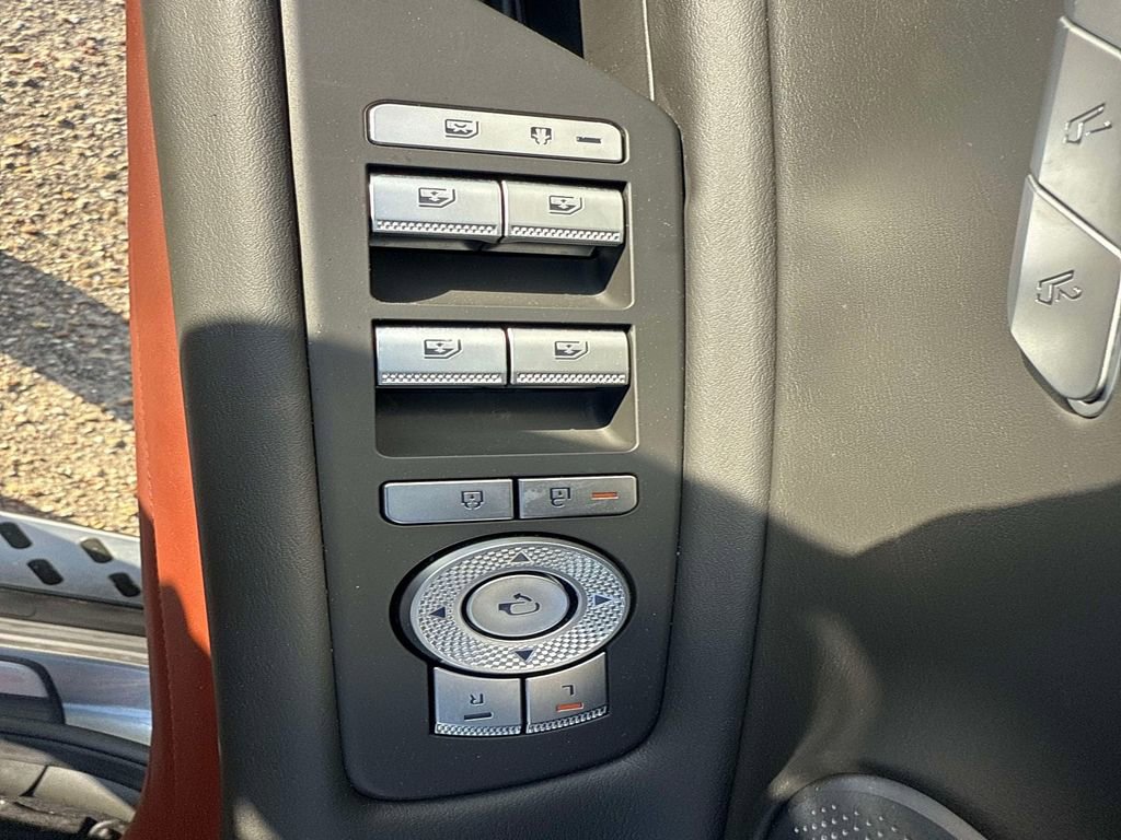 Used 2025 Genesis GV80 3.5T Prestige image 18