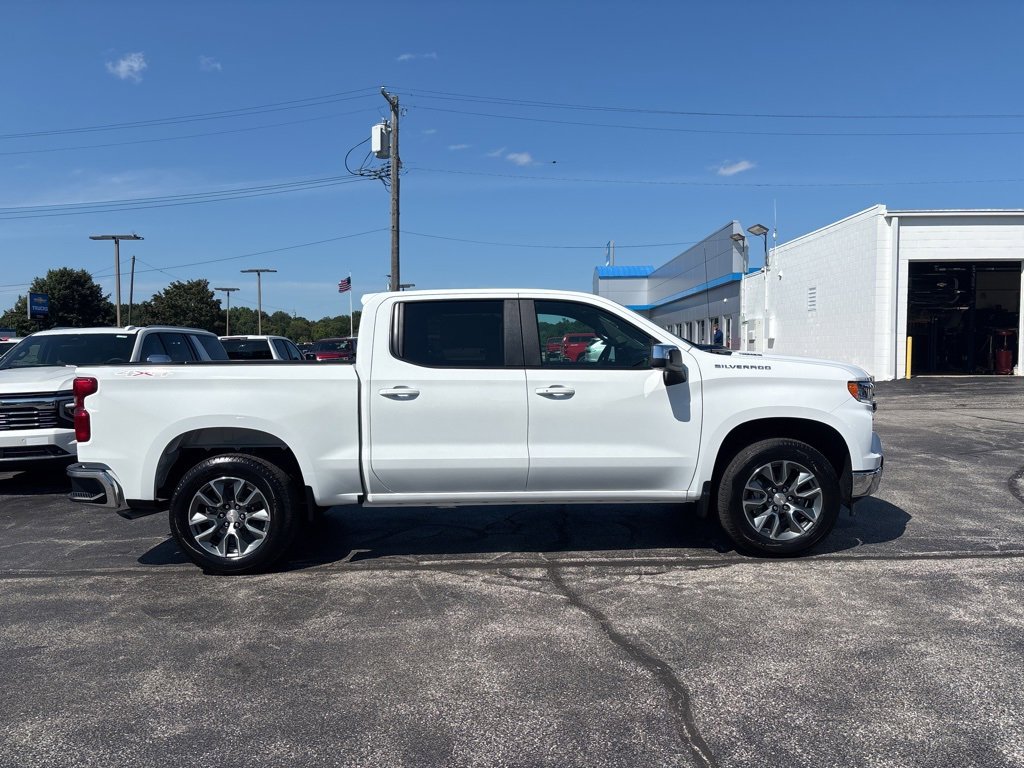 New 2026 Chevrolet Silverado 1500 LT image 3