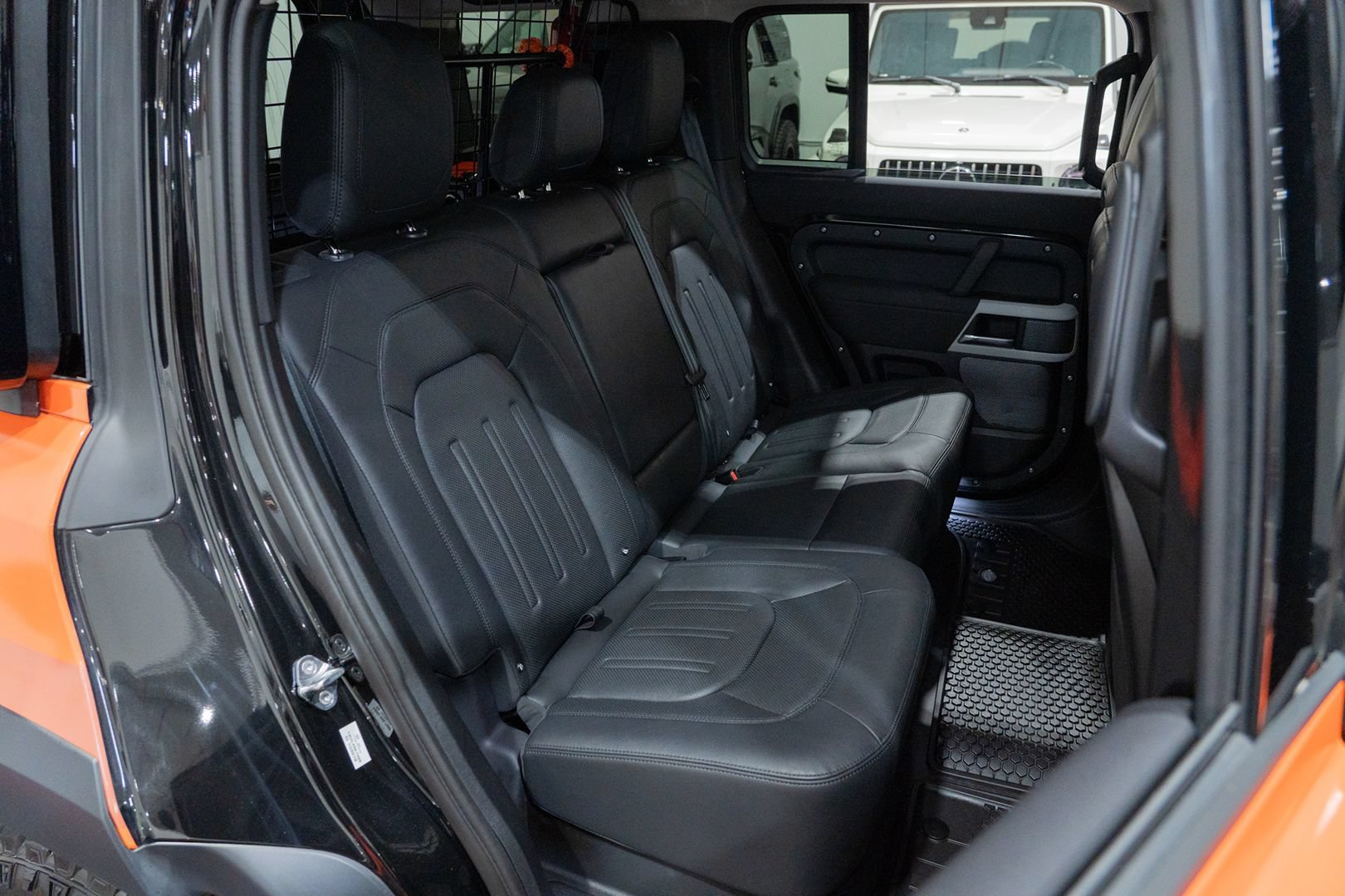 Used 2022 Land Rover Defender 110 S AWD/4WD image 43