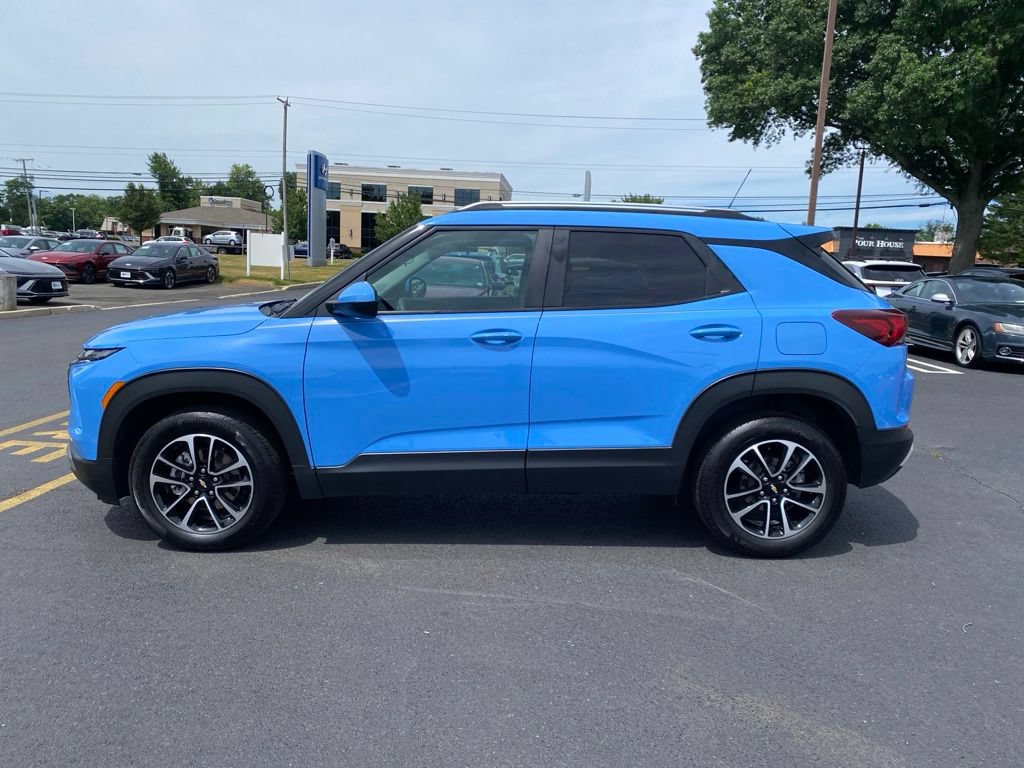 Used 2024 Chevrolet TrailBlazer LT w/ Driver Confidence Package AWD/4WD image 6