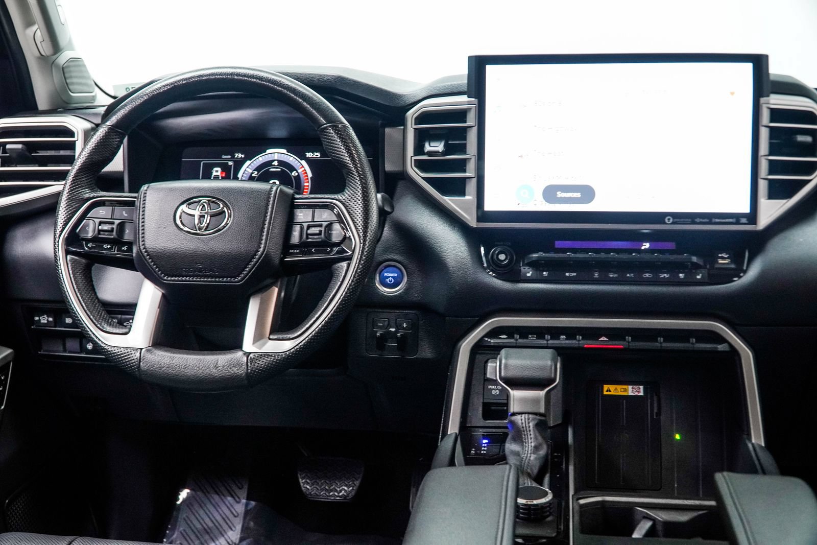 Used 2024 Toyota Tundra Limited AWD/4WD image 16