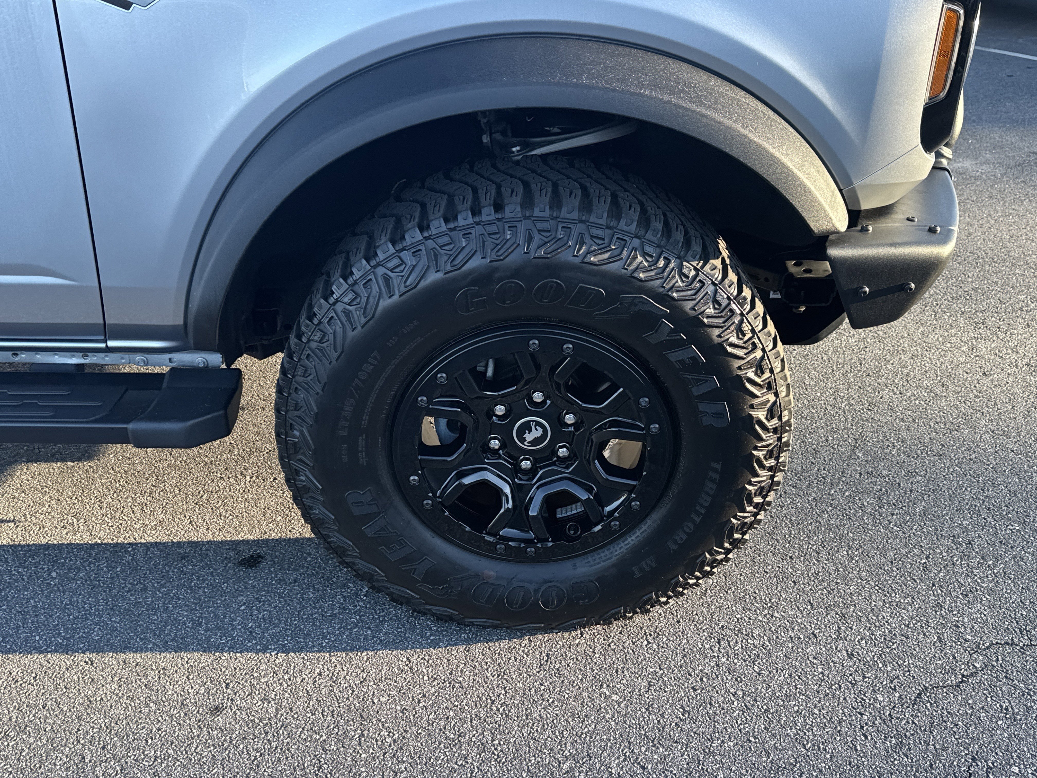 Used 2022 Ford Bronco Wildtrak image 11