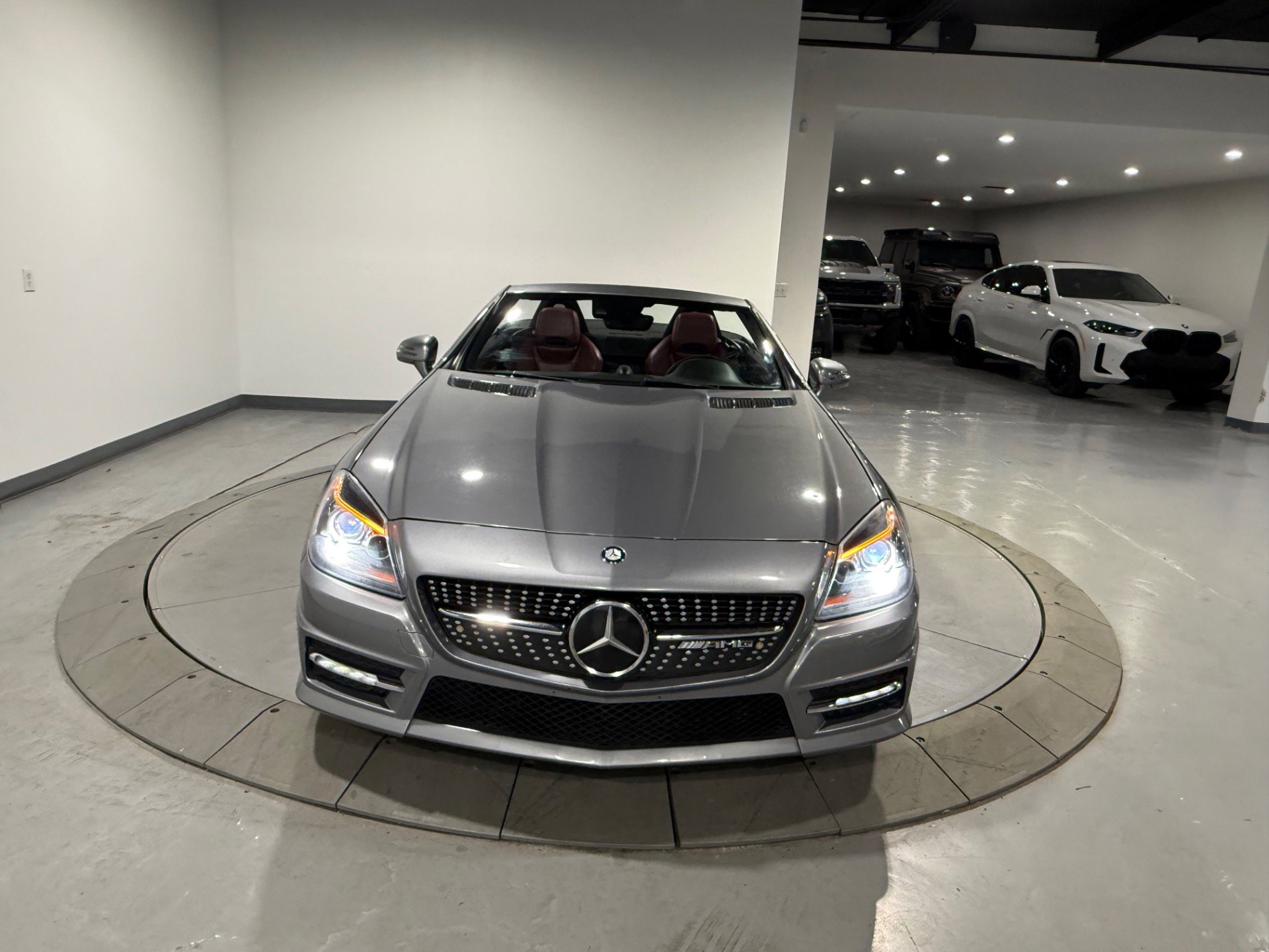 Used 2015 Mercedes-Benz SLK 350 image 6