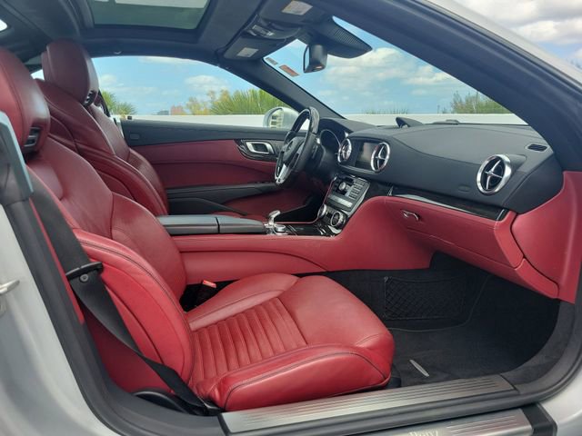 Used 2013 Mercedes-Benz SL 550 image 24