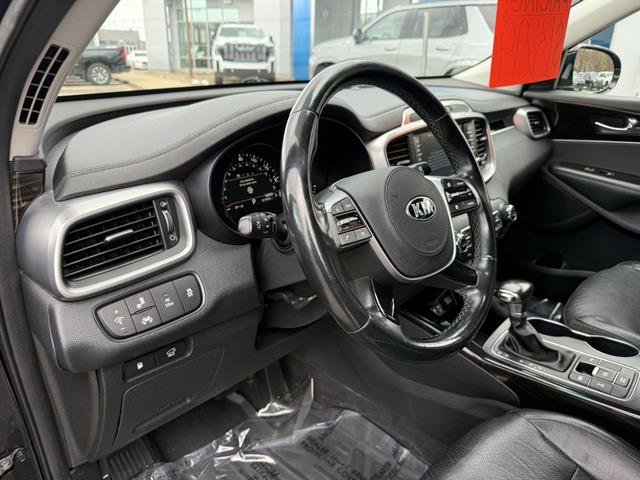 Used 2019 Kia Sorento EX w/ EX Touring Package image 2