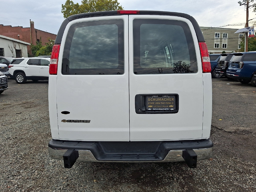 Used 2025 Chevrolet Express 2500 w/ Driver Convenience Package RWD image 7