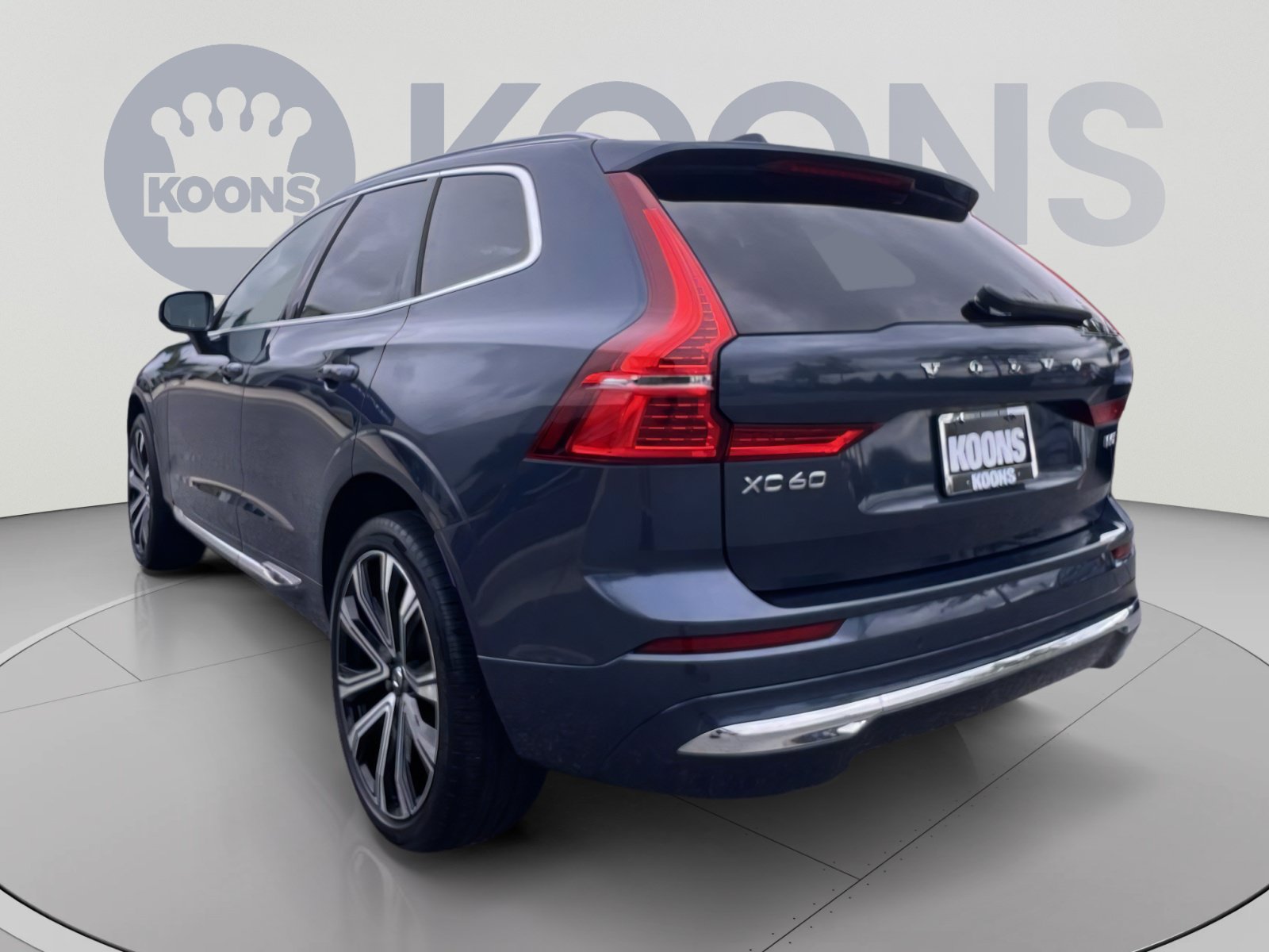 Used 2023 Volvo XC60 B5 Ultimate w/ Climate Package AWD/4WD image 4