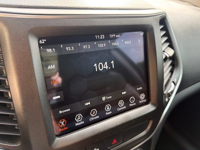Used 2019 Jeep Cherokee Trailhawk w/ Cold Weather Group AWD/4WD image 28