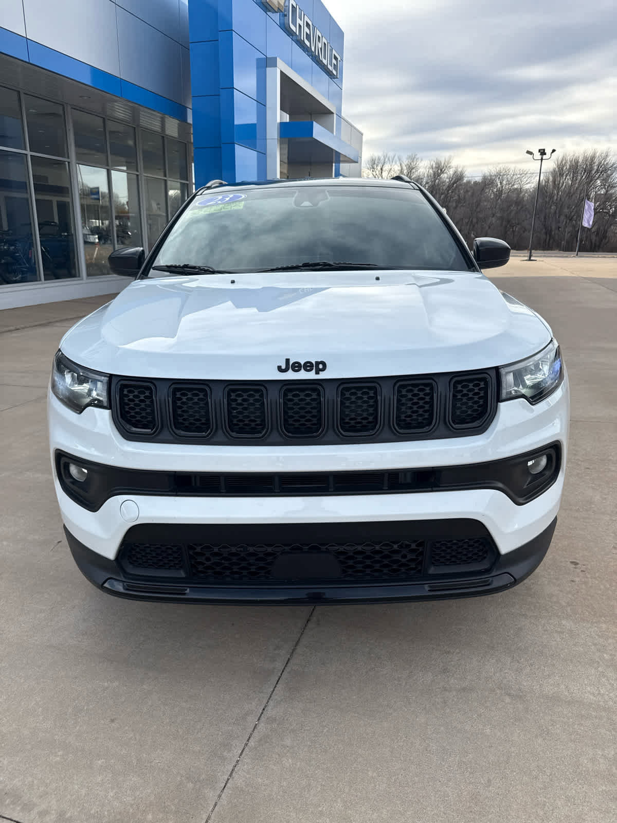Used 2023 Jeep Compass Altitude image 3