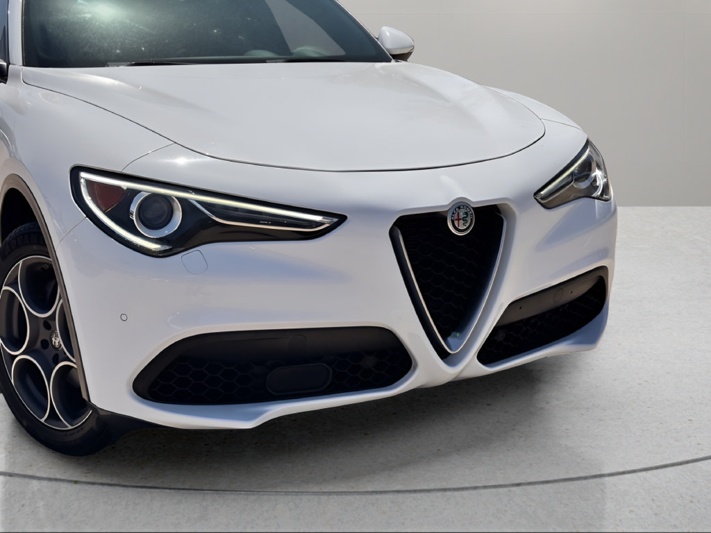 Used 2023 Alfa Romeo Stelvio Ti w/ Active Assist Plus Package AWD/4WD image 2