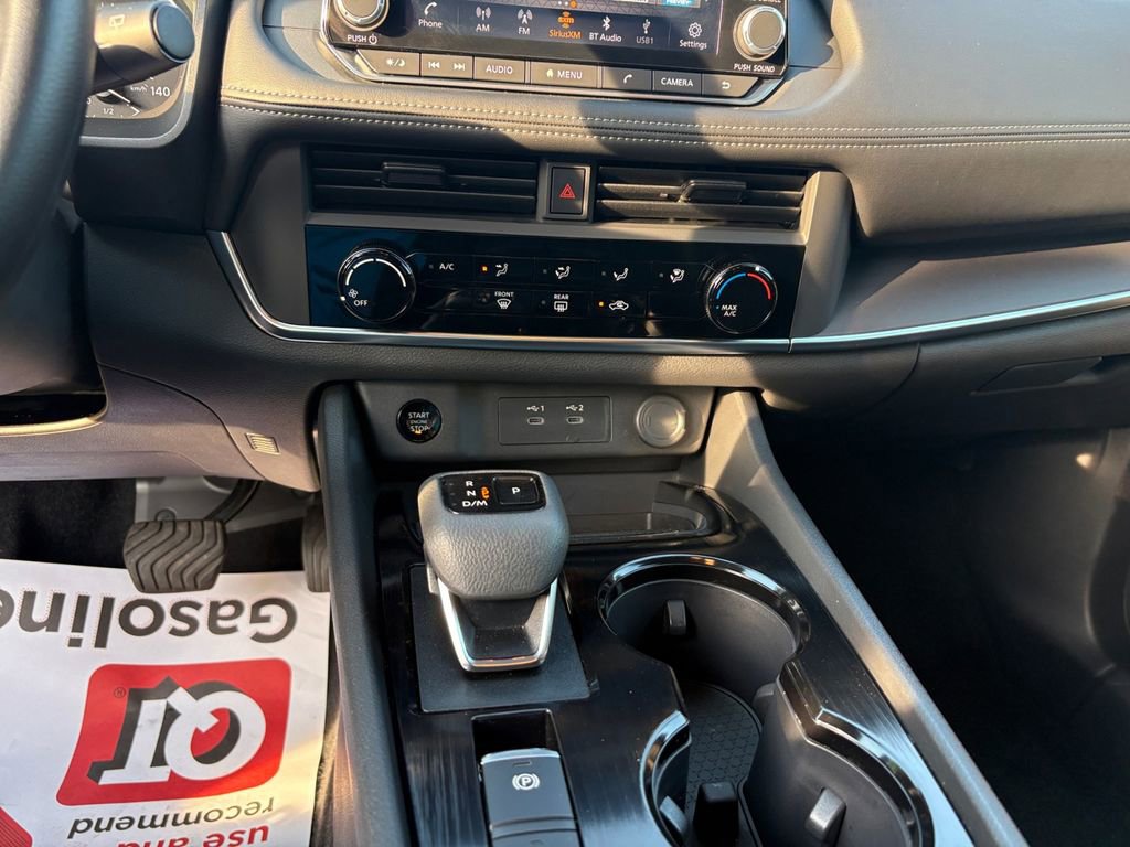 Used 2025 Nissan Rogue S image 21