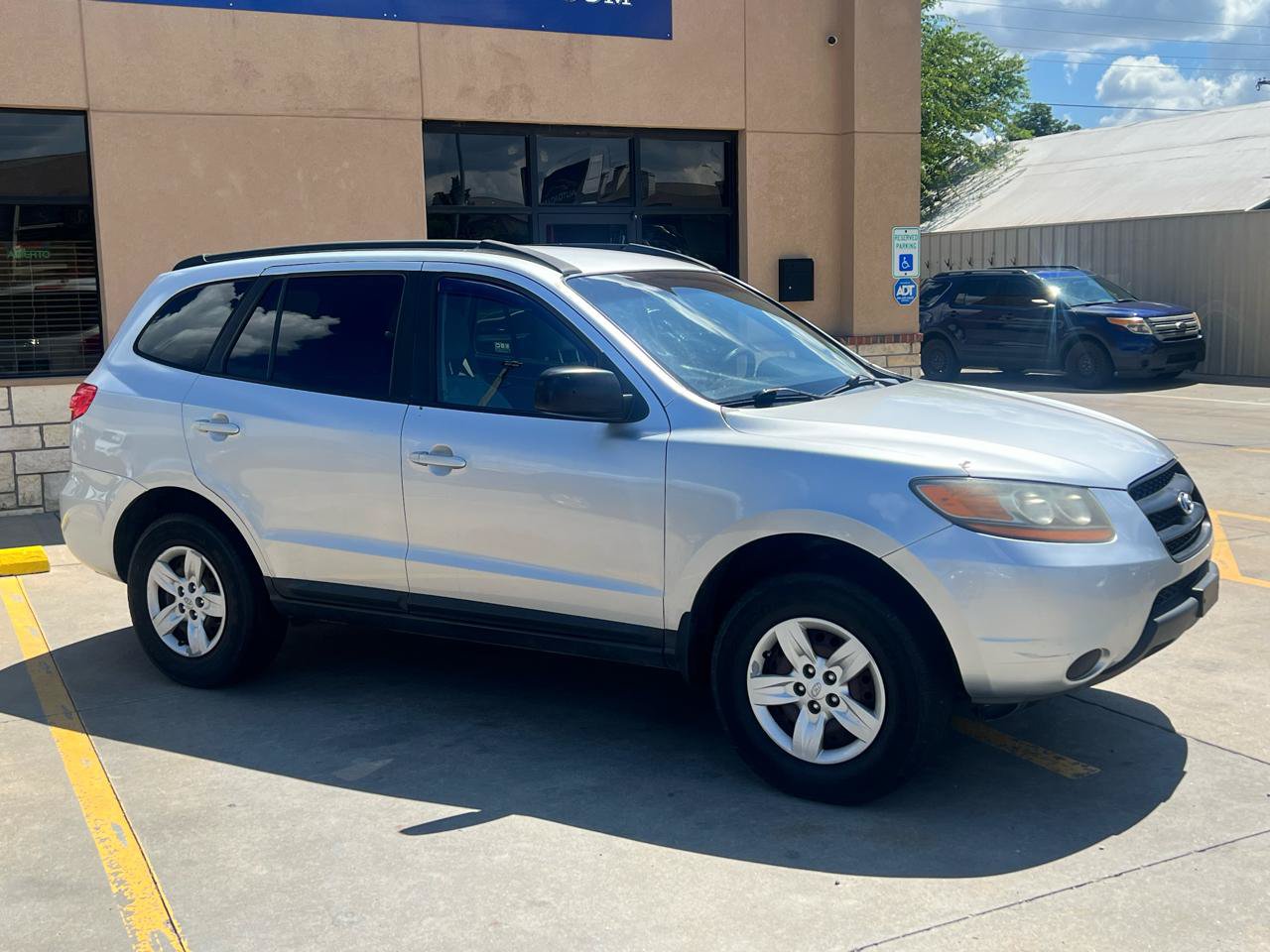 Used 2009 Hyundai Santa Fe GLS FWD image 12