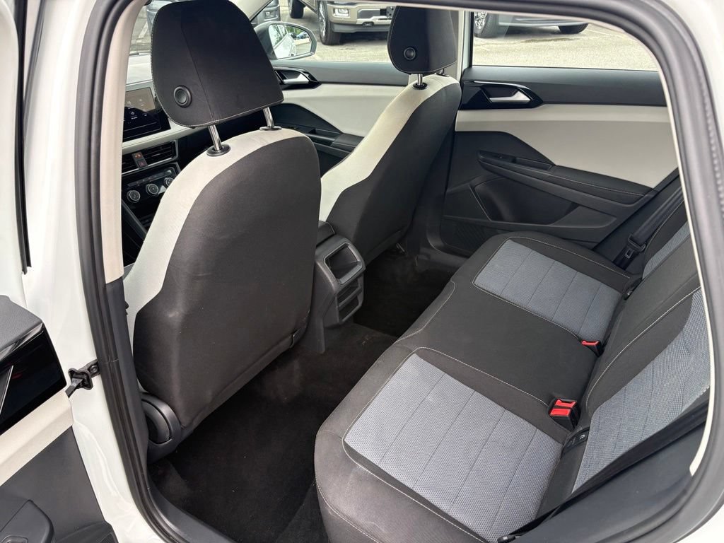 Used 2025 Volkswagen Taos S FWD image 16