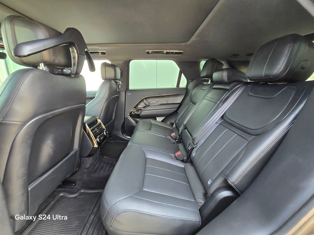 Used 2024 Land Rover Range Rover Sport Dynamic SE image 13