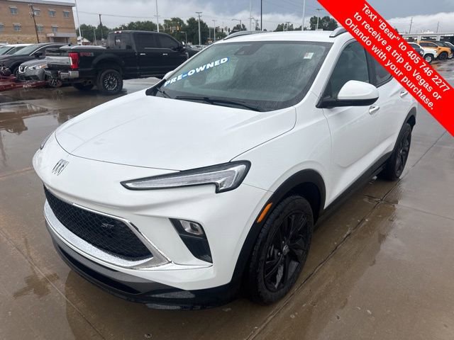 Used 2024 Buick Encore GX Sport Touring image 1