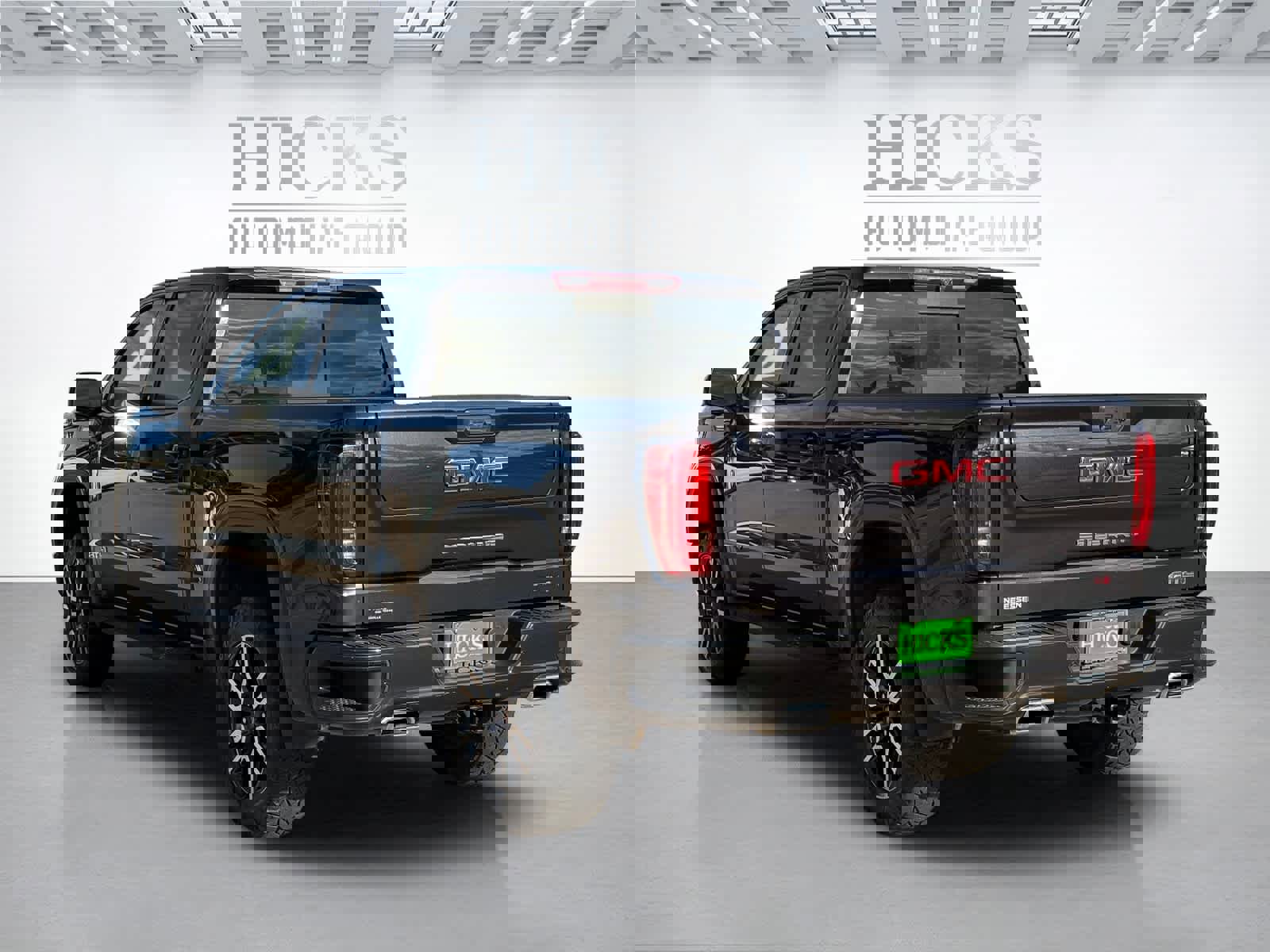 Used 2022 GMC Sierra 1500 AT4 w/ Technology Package image 7