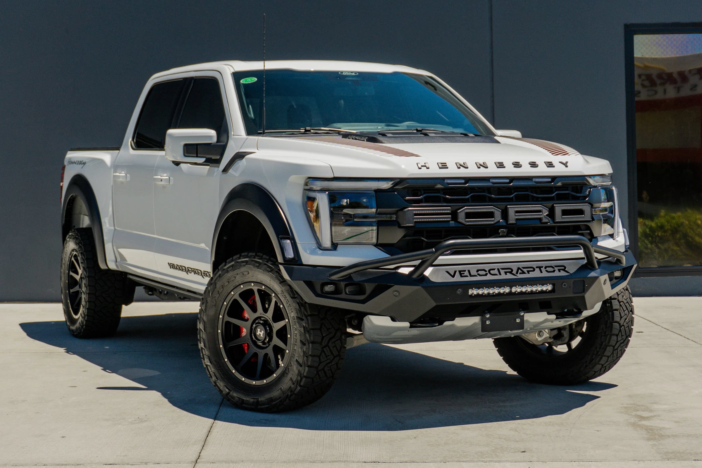 Used 2025 Ford F150 Raptor AWD/4WD image 5