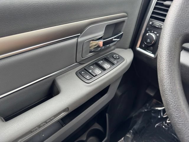 Used 2019 RAM 1500 Warlock AWD/4WD image 30