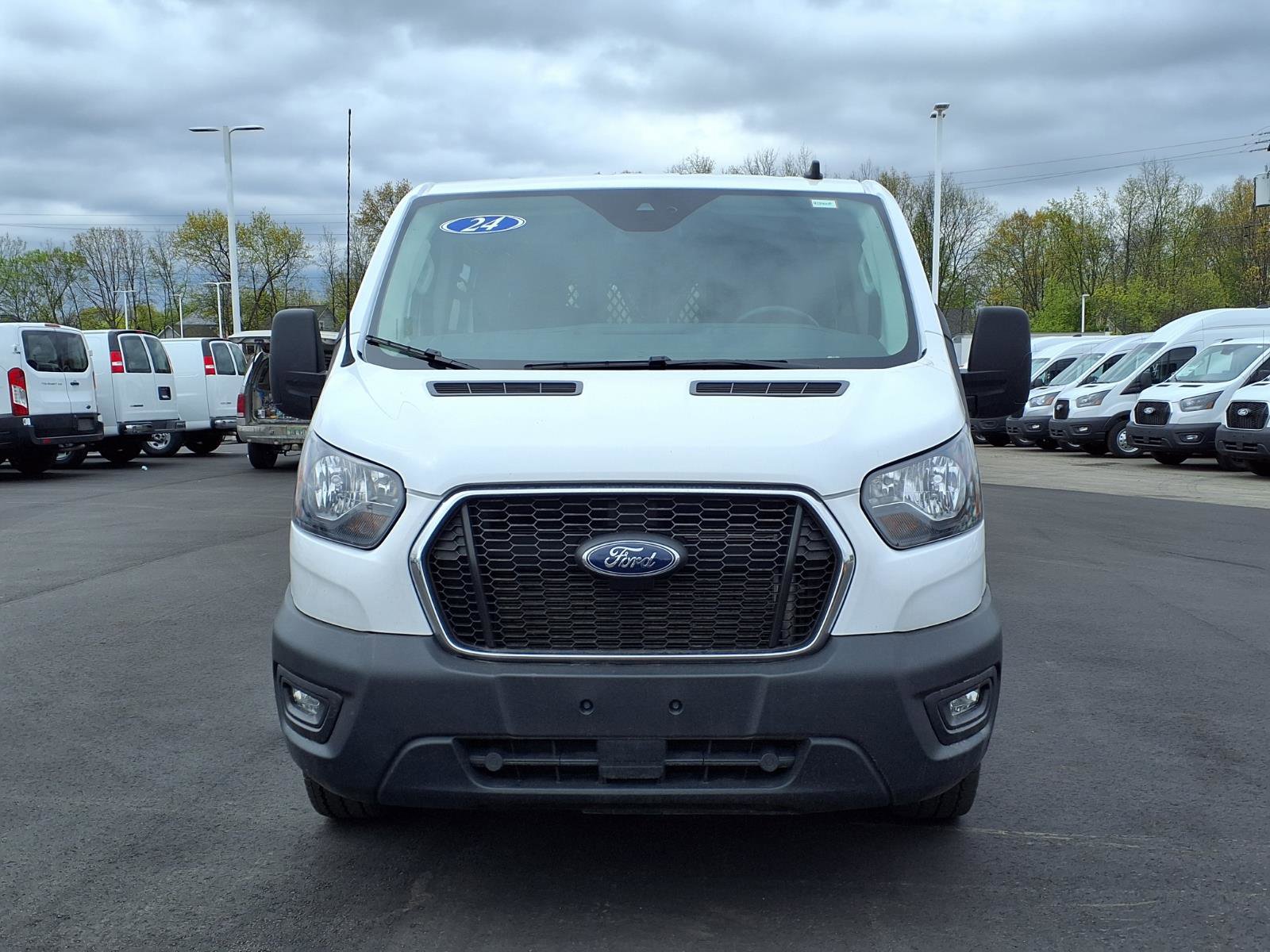 Used 2024 Ford Transit 250 Low Roof w/ Exterior Upgrade Package RWD image 2