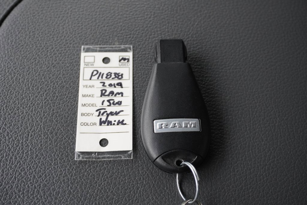 Used 2019 RAM 1500 Tradesman w/ Chrome Appearance Group image 31