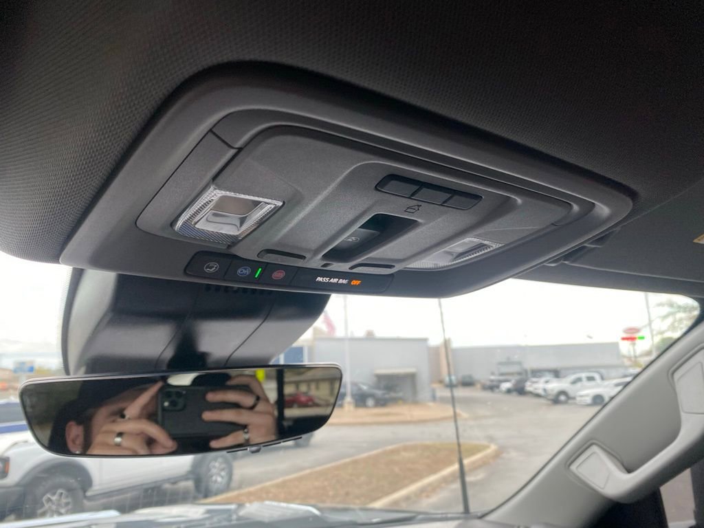 Used 2025 Chevrolet Silverado 2500 LTZ w/ LTZ Premium Package image 27