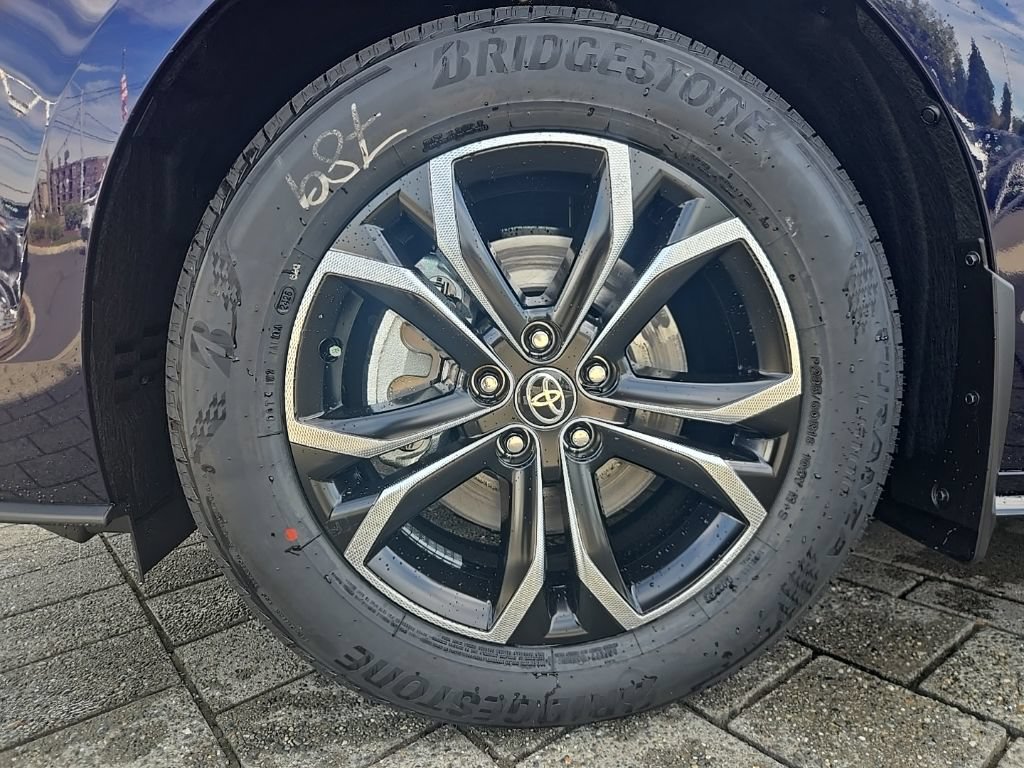 New 2026 Toyota Sienna Platinum AWD/4WD image 11