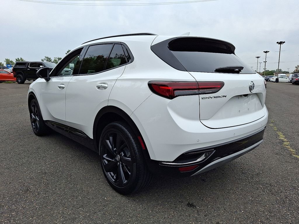 Used 2023 Buick Envision Preferred w/ Sport Touring Package image 4