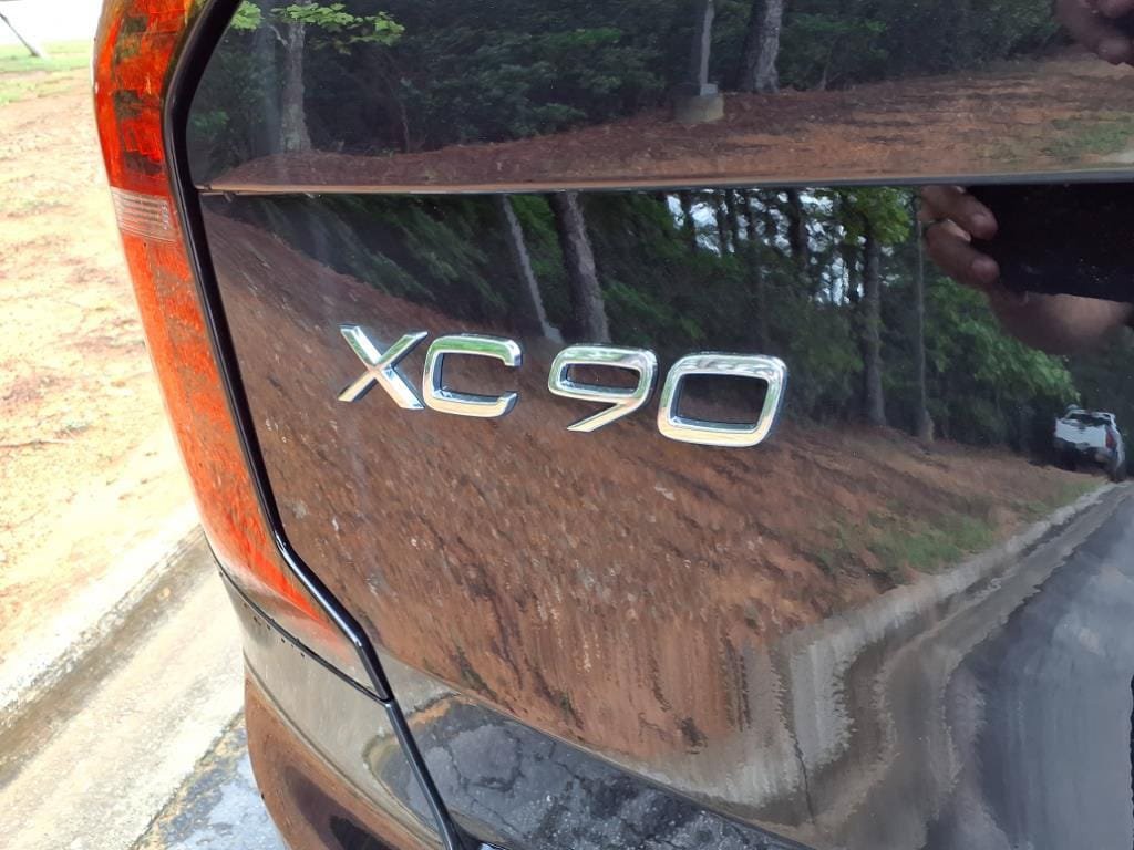 New 2026 Volvo XC90 B6 Plus w/ Protection Package Premier AWD/4WD image 6