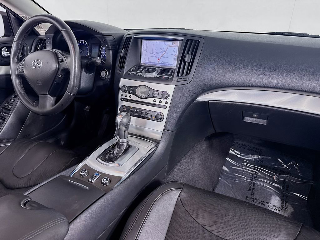 Used 2014 INFINITI Q60 Convertible w/ Premium Package image 31