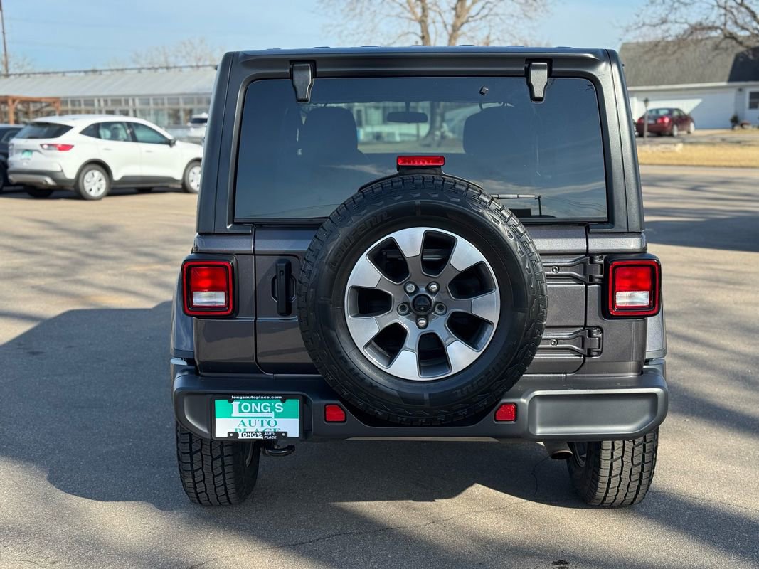 Used 2021 Jeep Wrangler Unlimited Sahara image 7