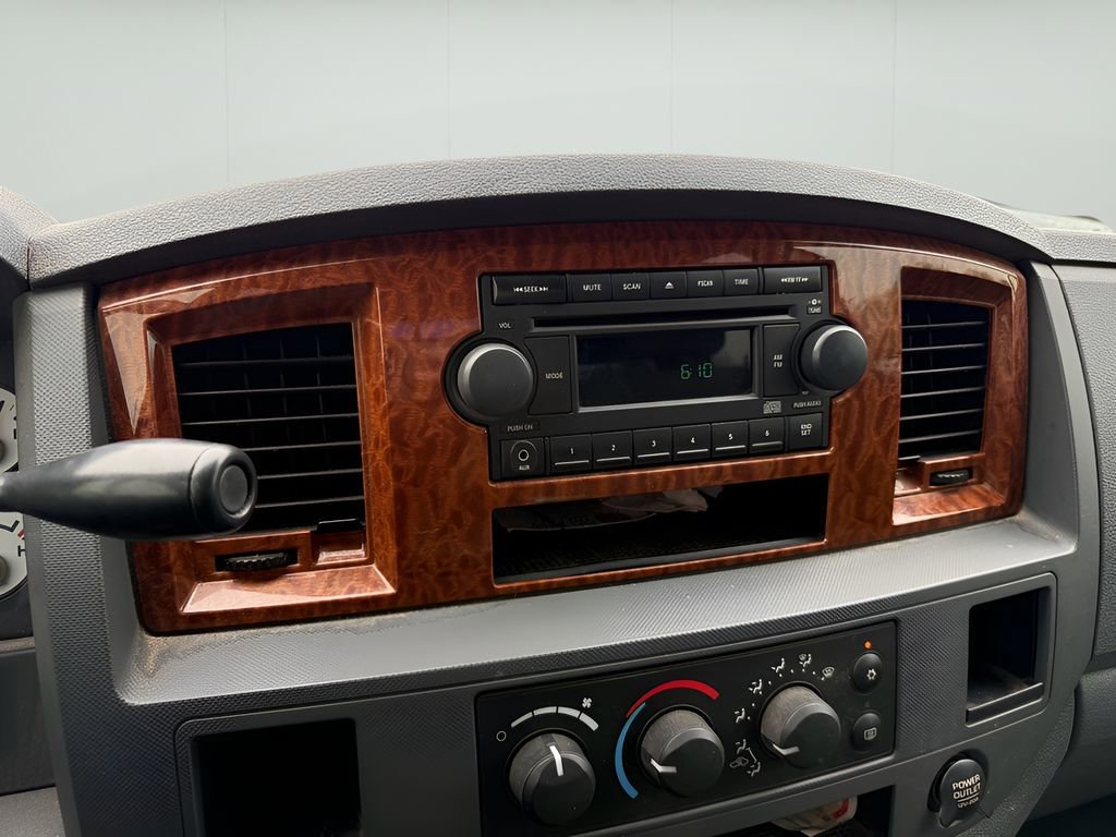 Used 2006 Dodge Ram 1500 Truck SLT image 12