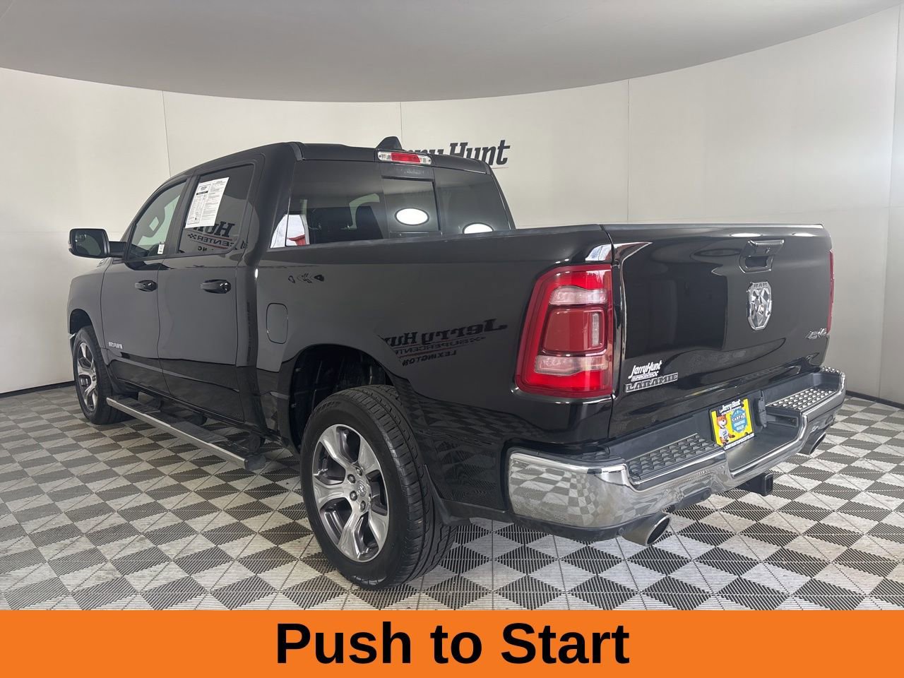 Used 2023 RAM 1500 Laramie AWD/4WD image 7