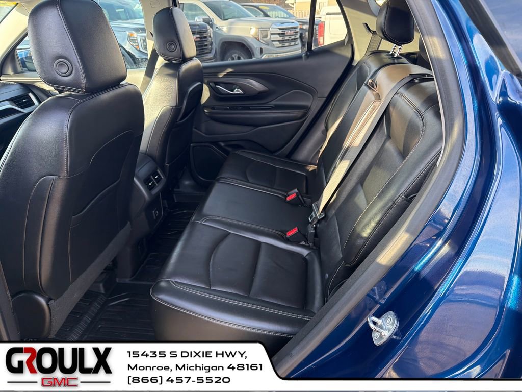 Used 2022 GMC Terrain SLT w/ Tech Package image 24