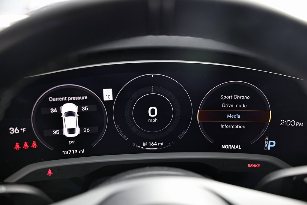 Certified 2024 Porsche Taycan GTS image 28