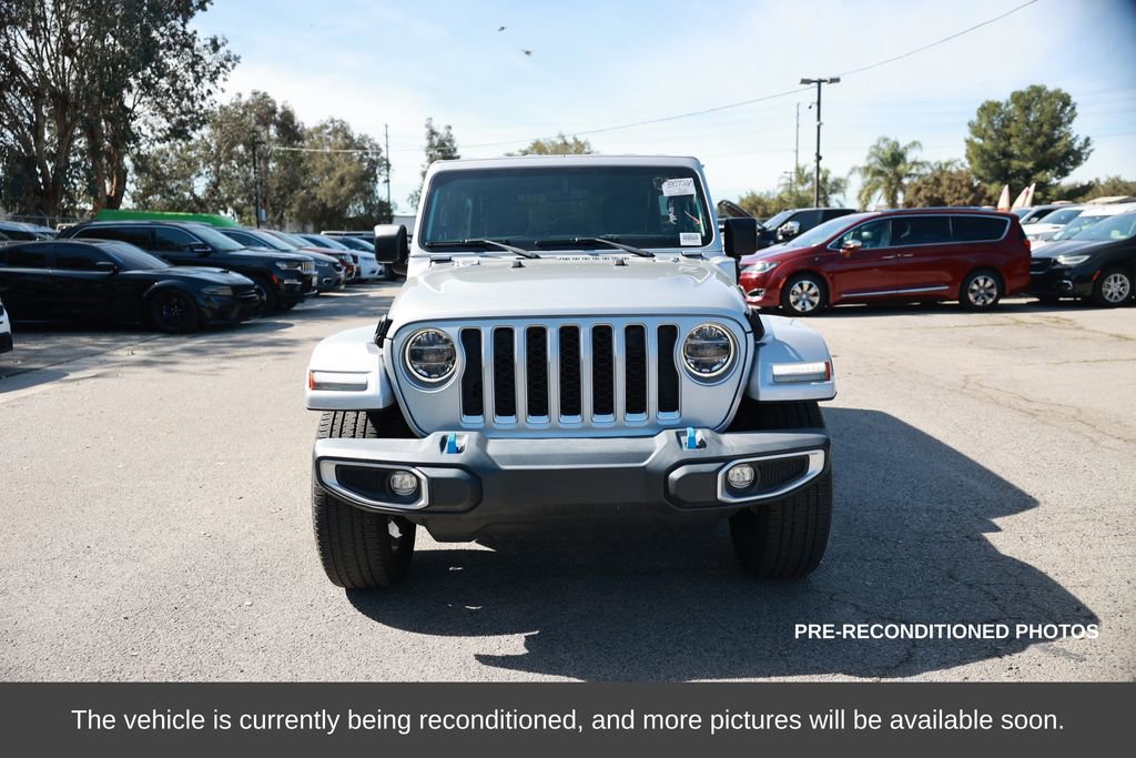 Used 2022 Jeep Wrangler Unlimited Sahara w/ Cold Weather Group image 9